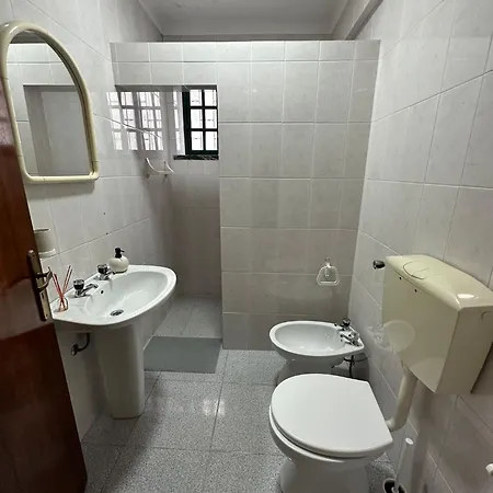 Quartos Em Alloggio in famiglia