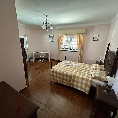 Quartos Em *