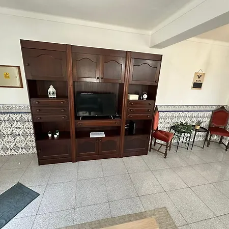 Quartos Em *