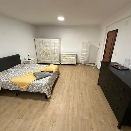 Quartos Em *